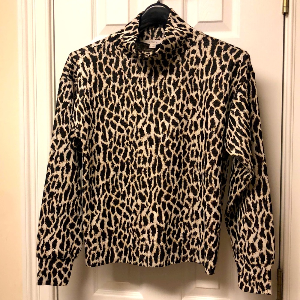 NWT Animal print, long sleeved top with half neck